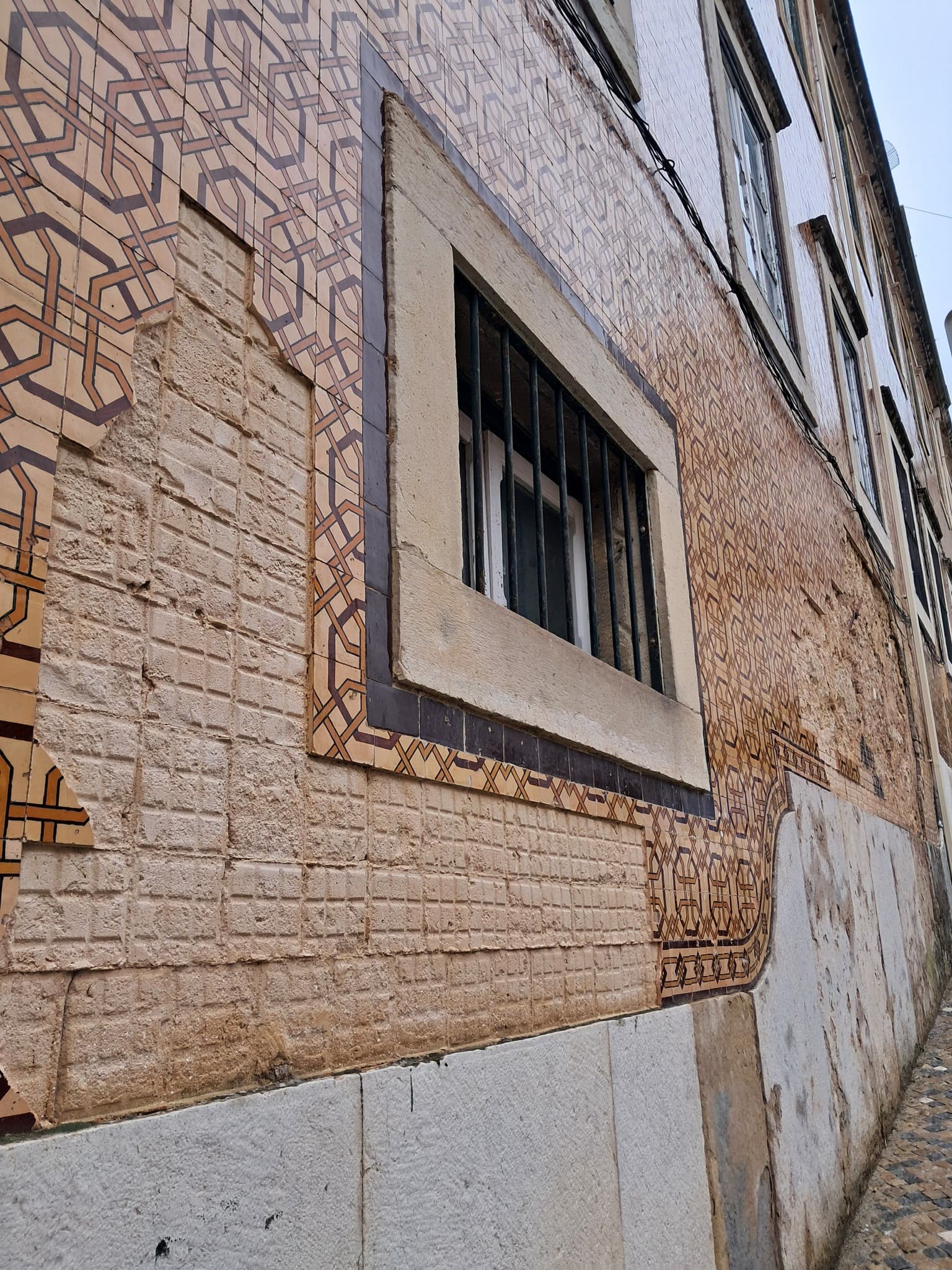 Há leis, há propostas — falta decisão para travar a receptação na Feira da Ladra